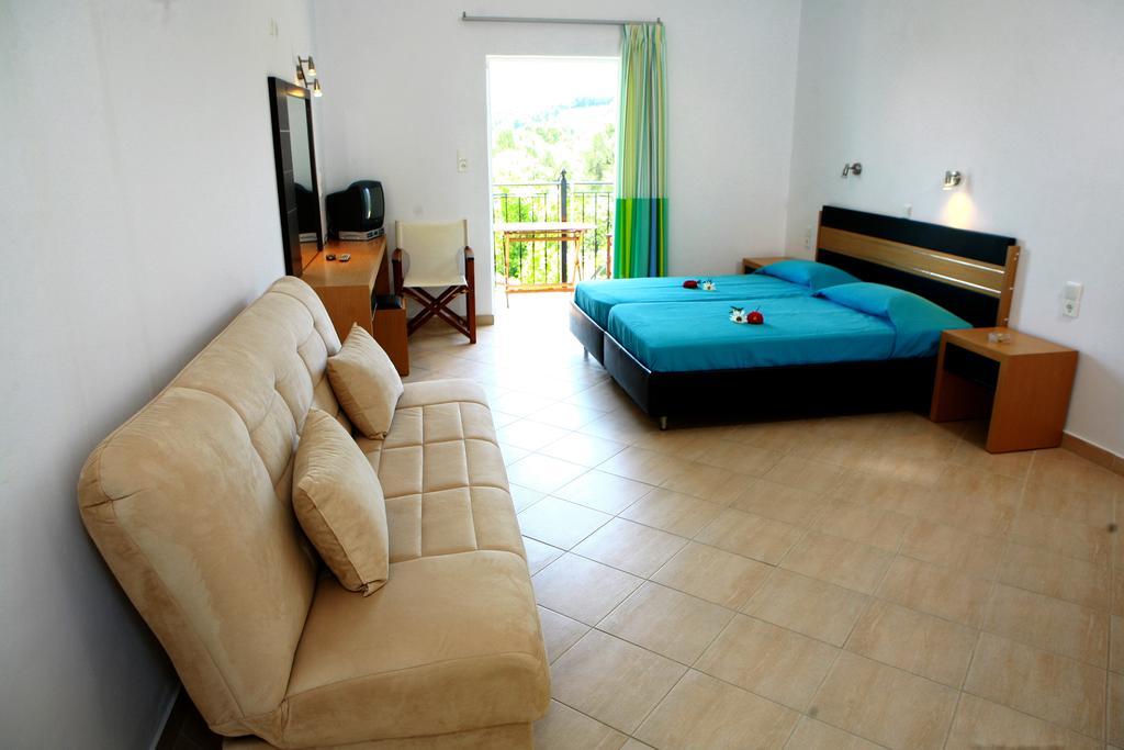 Villa Thomas Parga Room photo